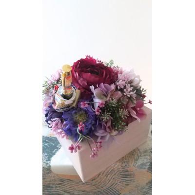 ふるさと納税 岸和田市 桐BOXアーティフィシャルフラワーアレンジと華姫(R)コデマリとボールペン付 |  | 03
