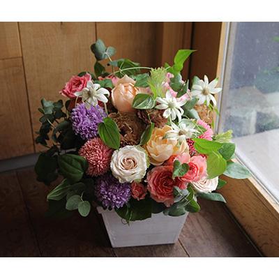 ふるさと納税 高山市 【毎月定期便】お花の定期便 ・ デザインアレンジメント ・カゴ付き毎月1回全12回