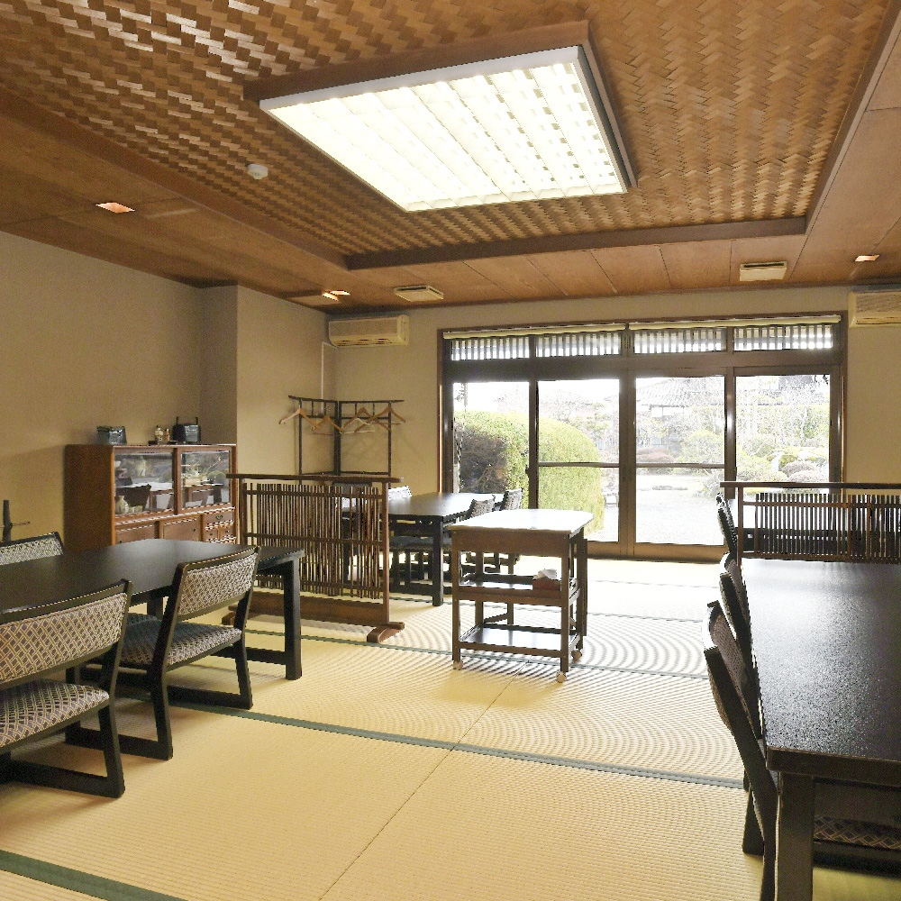 季節の懐石料理ペア券【旬の食材 贅沢 本格懐石料理 四季折々 ペアチケット 丁寧 こだわり】(H039108)