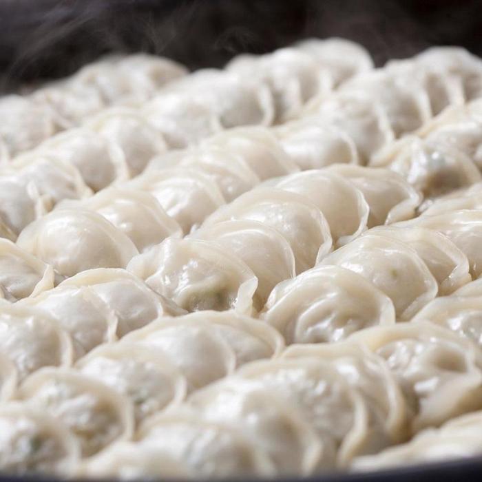 餃子 博多一口餃子と赤柚子胡椒セット 64個入（16個×4パック） | 冷凍餃子 生餃子 焼き餃子 ふるさと納税餃子 小分け 博多 一口 ぎょうざ ギョーザ 一口餃子 ふるさと 豚 肉 お取り寄せ 冷