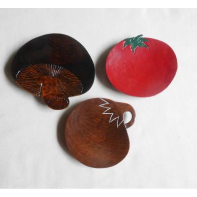 ふるさと納税 伊達市 【漆器】葉の柄の豆皿 6枚と野菜の柄の豆皿 6枚　計12枚セット(各直径 約8〜11cm) |  | 03