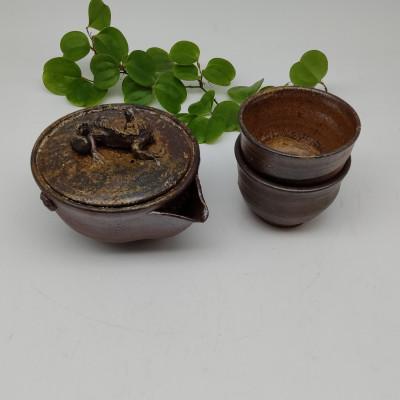 ふるさと納税 備前市 備前焼宝瓶と煎茶碗2個セット(登り窯) |  | 01