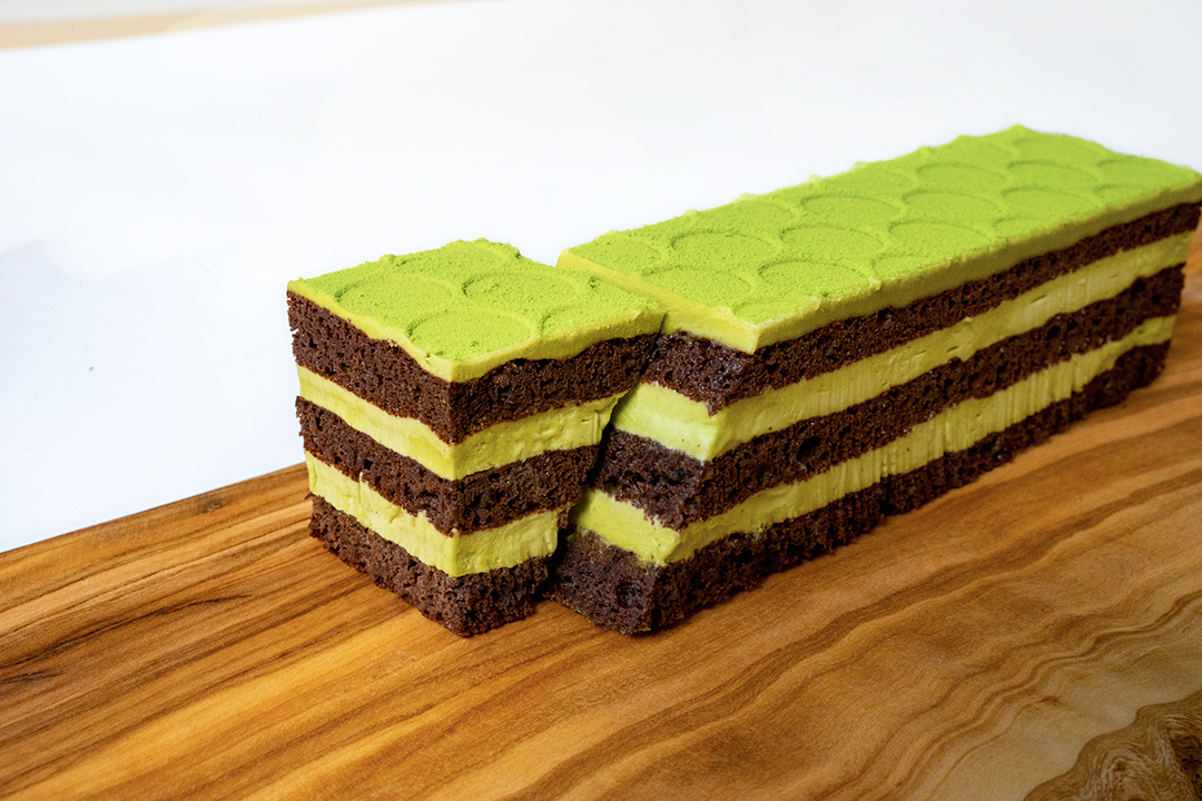 ブラウニーサンドピスタチオ チョコ ブラウニー ピスタチオクリーム ホワイトチョコレート ケーキ スイーツ 贈答品 贈答用 ギフト 三重県 多気町 コンフィチュールアッシュ VCH-22