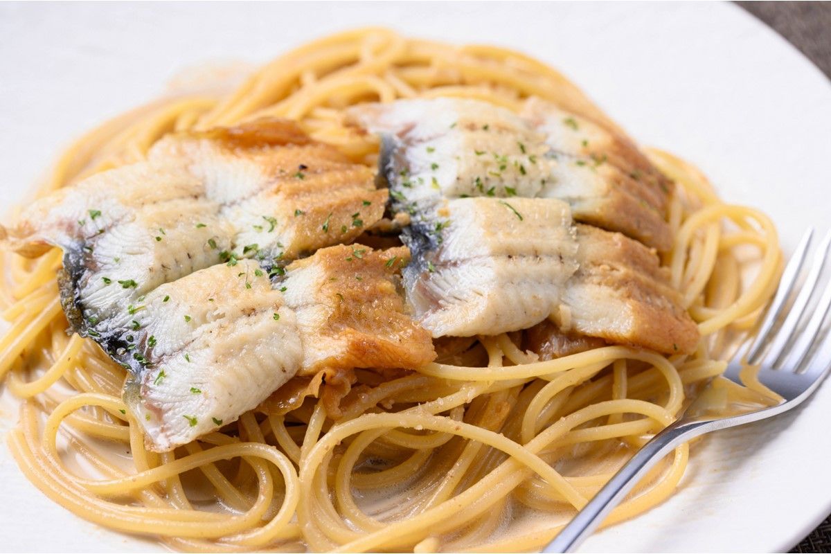「カニ屋が作る　海のパスタ」 クラシック二重奏ウナギパスタ　山椒なし　5皿セット UO01010