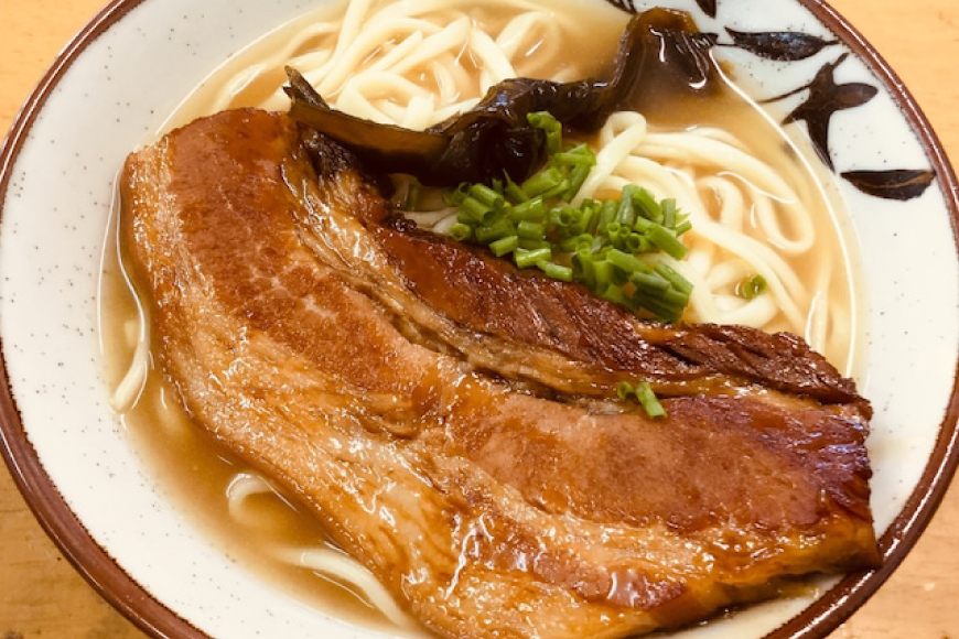 沖縄そば ソーキそば 食べ比べ 2食セット [味の店にしんすに 沖縄県 伊江村 ie47bde270000] ソーキ 沖縄 okisoba そば愛 元祖 専門店 そーき 美味しい