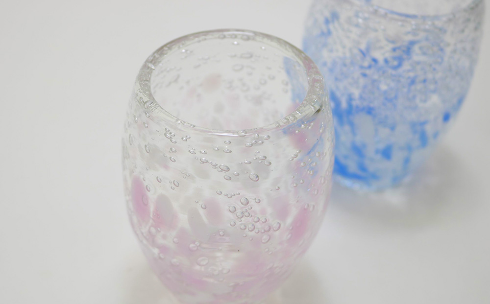 現代の名工「池宮城 善郎」作　気泡の海煌グラス（ピンク・青） 2個ペア 