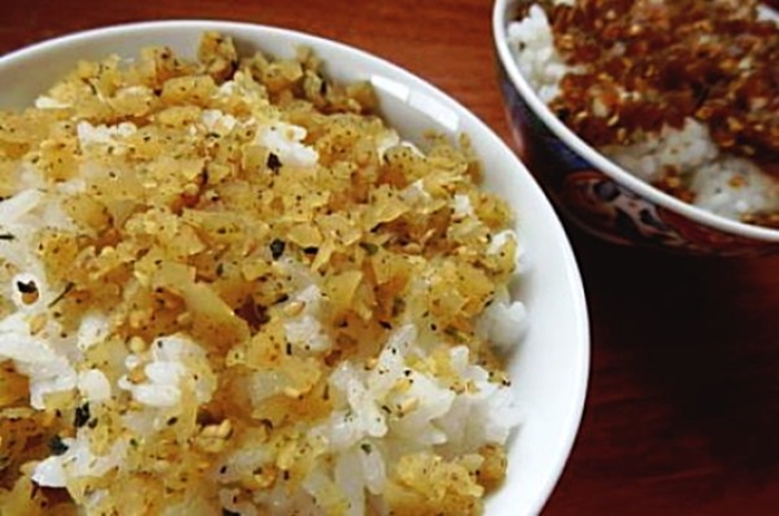1578　伊勢たくあん ふりかけ　醤油味　2袋　　老舗漬物屋 林商店 ふるさと納税 しょうゆ 漬物 つけもの 伊勢市 伊勢志摩 三重 伊勢沢庵 各種漬物 製造本舗 和食 米がススム チャーハン お茶漬け
