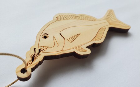 【マダイ・ニッケル】11種から選べる ヒノキ薫る 魚のウッドキーホルダー