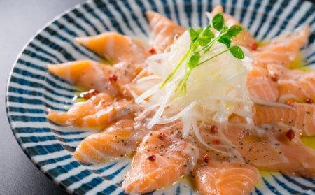 サーモン アトランティックサーモン ステーキカット 640g（160g × ４パック）小分け 鮭 国際規格SQF2000 さけ シャケ しゃけ sake カルパッチョ ソテー レアステーキ 人気 高級