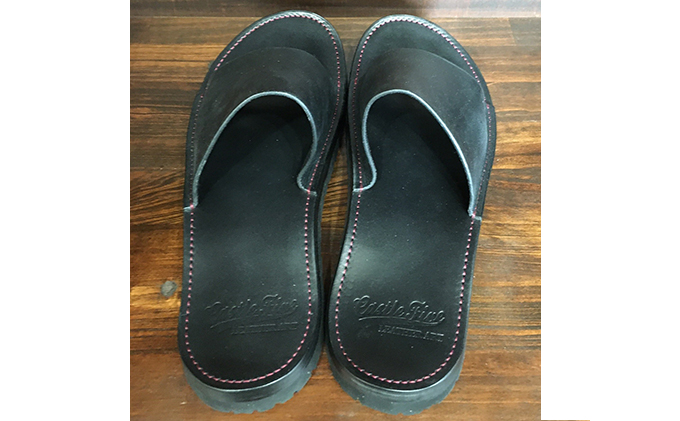 レザーサンダル（ブラック）サイズ9（27～27.5cm）【キャッスルファイブレザーアート】