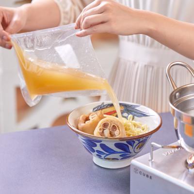 ふるさと納税 糸満市 【美食屋セルポア】沖縄そば  4袋セット(てびち) |  | 01