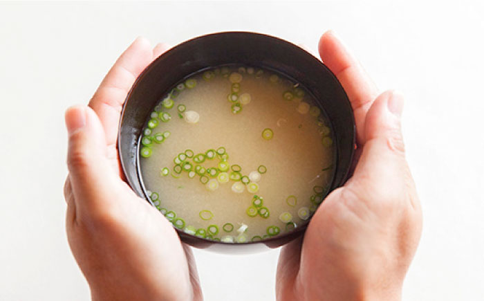 【全12回定期便】簡単お味噌汁17杯分！糸島鯛液みそ 1本（乾燥具材付）糸島市 / 糸島食品 調味料 味噌汁 真鯛 鯛 [ABE025]
