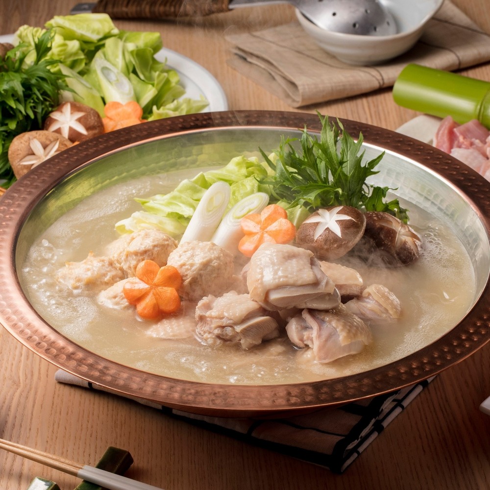 
            博多華味鳥 水たきセット(ちゃんぽん麵)【トリゼンフーズ株式会社】_HA1947

          