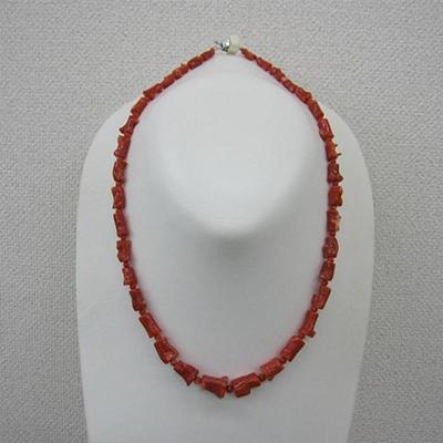 ふるさと納税 大月町 高知産天然赤珊瑚枝のロングネックレス |  | 03