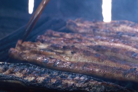国産うなぎ蒲焼 1尾（約200g） 創業100年以上続く老舗の味 （タレ・山椒付き）【skr001A】