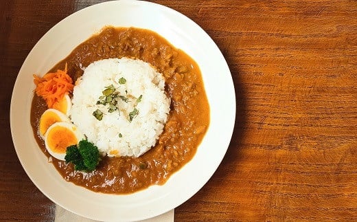 
素材にこだわった！四万十 チキン カレー・土佐 カレー・なす キーマ カレー 3種6食 セット 〔冷凍〕 スパイス ［1612］
