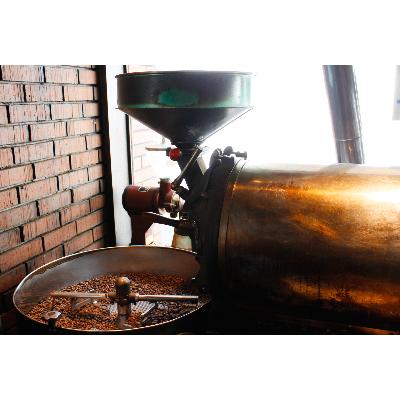 ふるさと納税 泉大津市 【自家焙煎珈琲】プランタンブレンド300g×1袋入り(中挽き)自家で焙煎仕立ての珈琲豆をお届け! |  | 01