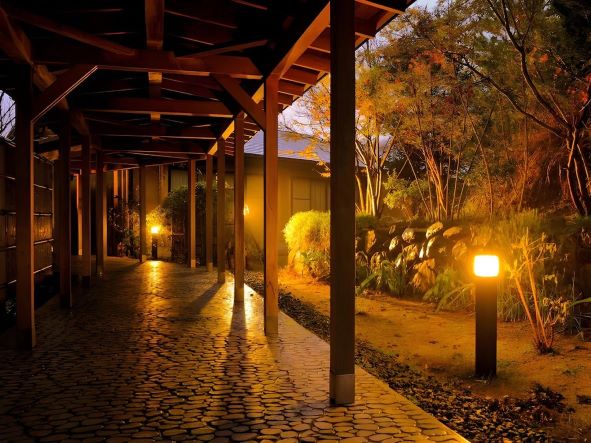 【ふるさと納税】料理長おまかせ極上を食す（4名宿泊券）離れ風宿【御宿はなわらび】_HA0539 送料無料旅行 離れ 家族 ファミリー ご褒美 記念日 リラックス 宗像 会席料理 豪華