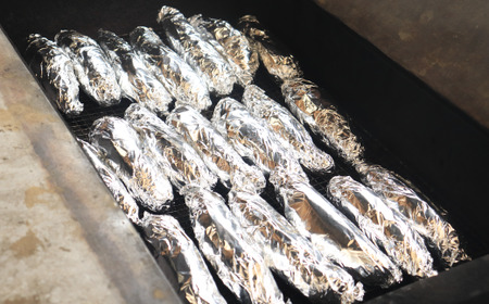 【ザ・芋喰屋】 材木屋さんの石焼き芋　約2kg《30日以内に出荷予定(土日祝除く)》