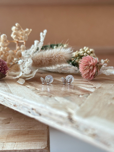 Pt900 蝶モチーフピアス（PE8097）