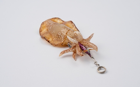 アオリイカ アクセサリー S / オーダーメイド オーダー制作 キーホルダー ストラップ エギング 釣り 海 うみ ルームミラー 飾り アクセント インテリア おしゃれ かわいい お土産 雑貨 思い出