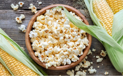 【3ヶ月定期便】北海道産こめ油使用ポップコーン うす塩味（厚沢部町産とうもろこし使用）60g×24袋 ASH003