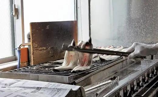 鹿児島県大隅産　千歳鰻 の 鰻 白焼 3尾 ・ 鰻焼肝 ・ 蒲焼 のタレセット｜うなぎ うなぎ