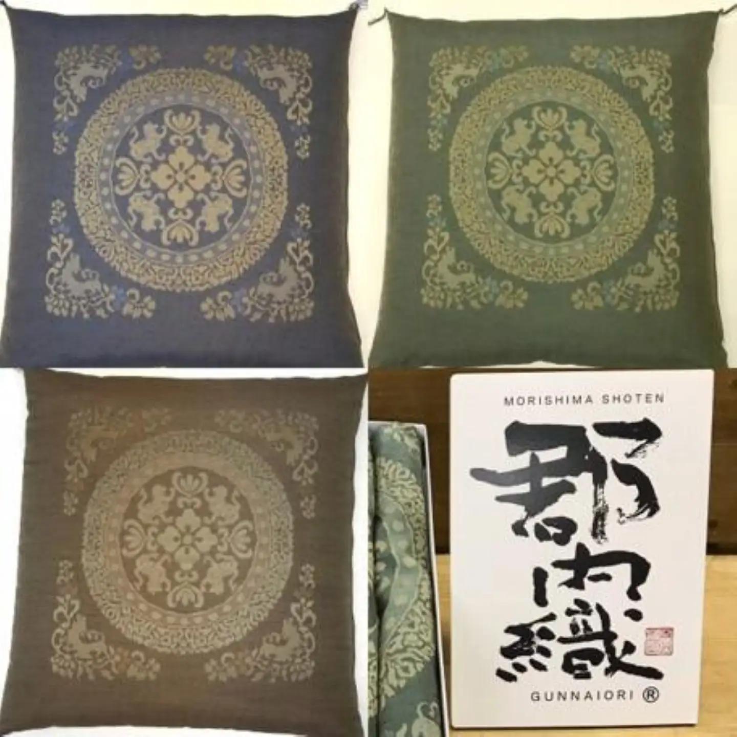 【化粧箱入り】座布団カバー５枚組 正倉院柄 八端判59cm×63cm（ブルー）