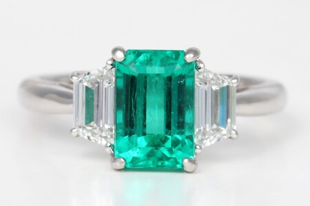 【ふるなび限定】【一点もの】エメラルド（2.10ct）ダイヤモンドプラチナリング　R123　K06146-H　FN-Limited-SP