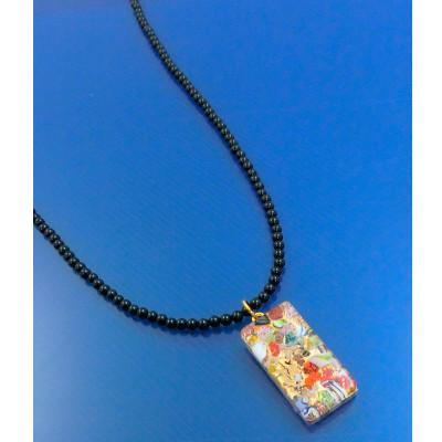 ふるさと納税 和泉市 ベネチアンガラス使いのブラックオニキスネックレス〈紅白椿〉