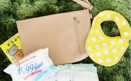 No.241-03 上質な日本製おむつポーチ「occhi」（ベージュ）