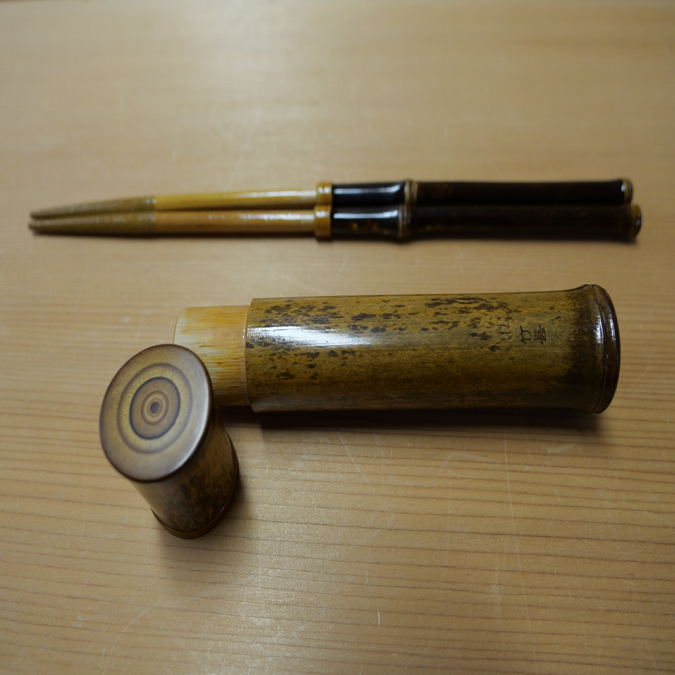 【ふるさと納税】竹甚工房　黒竹（クロチク）箸（2本継）（2）（010_5018）