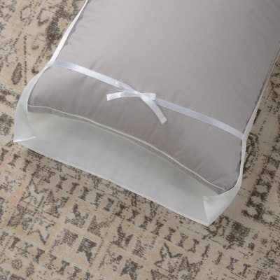 【シルクの枕カバー】×20枚 ひもで結ぶタイプ フリーサイズで大きな枕にも対応 白 無添加ヘアケアに【1631536】