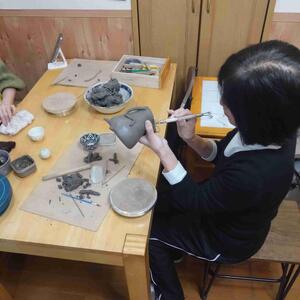 陶芸体験(電動ろくろ）ペアチケット　かき氷・パンケーキも楽しめるアトリエカフェで体験！ ANP0001