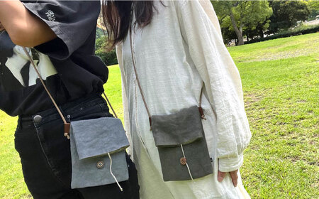 【グレー】【紐：キナリ】リネン帆布のスマホショルダー スマホショルダーバッグ スマホ 帆布 リネン バッグ バック 斜め掛け シンプル ナチュラル  【Jonico.handwork】 [AKGD00