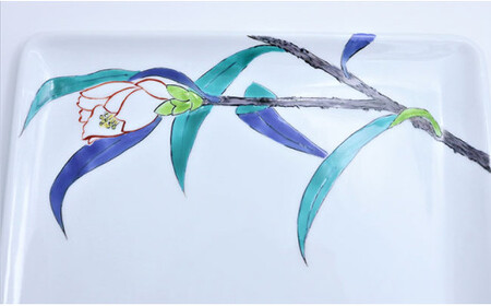 有田焼 角平皿22cm 侘助文 白【赤絵白磁硯処 雪月花】食器 うつわ 器 磁器 陶磁器 皿 飾り皿 プレート メインプレート 角平皿 角皿 植物 侘助 わびすけ 椿 つばき 手描き A80-51