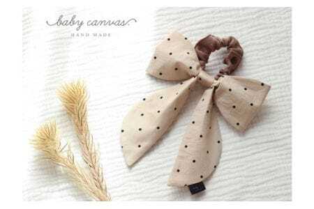 【特許庁意匠登録済み】 リボン型パリパリおもちゃ ベージュドット ／ ベビー 赤ちゃん 用品 グッズ 音 山口県 No.127