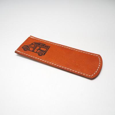 ふるさと納税 御坊市 キャンピングカーロゴがお洒落!　牛革ハンドルカバー　ブラウン  ( 野口オートキャンプ場協力 )