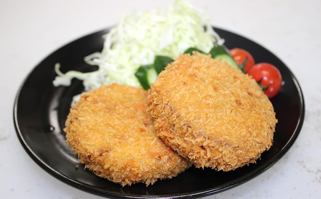 武藤牧場直売店山嘉 自家製メンチカツ ×10個 【冷凍】 ／ お肉 肉 牛肉 牛 メンチカツ 揚げ物 お惣菜 おかず 夜ご飯 三重県 桑名市