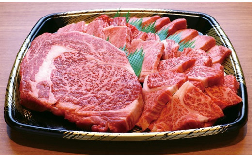 
肉の横綱　伊賀牛　バーベキューセット２　800ｇ（リブステーキ、上ロース、上カルビ、厚切り牛タン）／冷凍発送　焼肉　産直　自家牧場　奥田　オクダ
