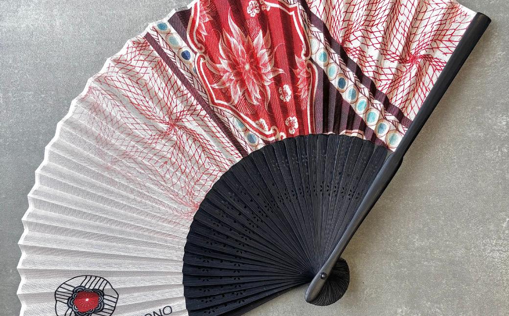 [KUTANI×KIMONO] 扇子 遊泳花（同柄収納袋・化粧箱入）| 石川県 小松市 【デクシオーラ株式会社】 am002n00