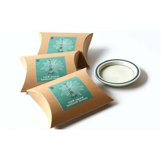 自然素材100％ お香セット コーンタイプ（セージ）30個 & 有田焼台皿【ARITAYAKI-STORE】有田焼 お香 お香立て 香皿 セット リラックス 癒し 瞑想 天然原料 ハンドメイド A12