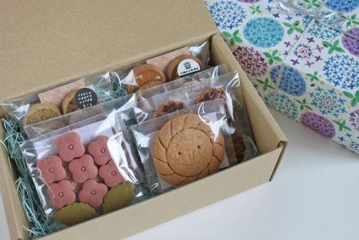 季節の焼き菓子ギフト＜S箱＞