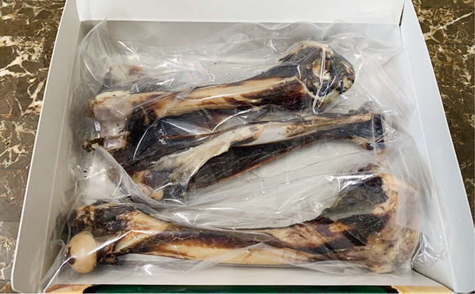 【ANA限定】犬 おやつ 北海道 エゾシカボーン ※中型～大型犬向き 国産 ジビエ 犬のおやつ 犬用おやつ ペットのおやつ ペット えさ 骨 おもちゃ 鹿骨 鹿の骨 鹿 エゾシカ 口臭 口臭ケア しつ