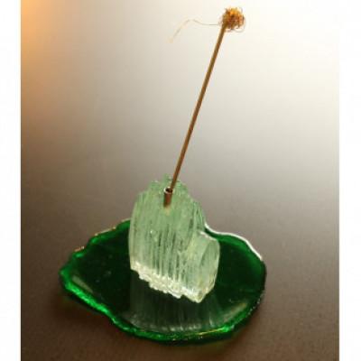 ふるさと納税 京丹後市 ガラス製 お香立て 『PEACE・願い』 透明 (お香立て・真鍮棒・受け台セット)ギフトにもおすすめ |  | 02