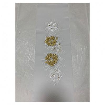 ふるさと納税 伊丹市 半衿　白地に白とゴールドの花丸紋の刺繍 [54030320] |  | 01