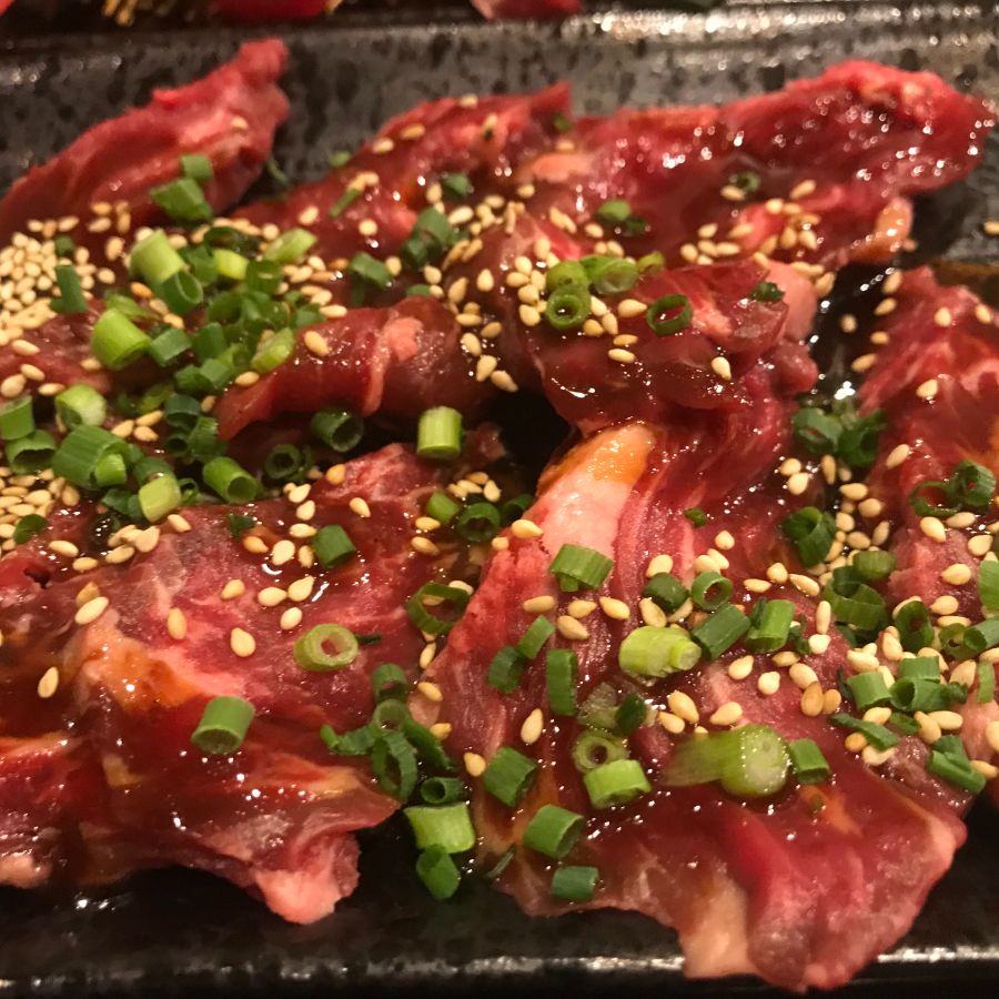 ＜ダイニング味遊＞島原の恵み食べ比べ1（国産牛サガリ肉西京味噌漬け、雲仙もみじ豚肉、味付き中おちカルビースタミナ焼き）