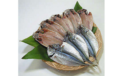 
                  【期間・数量限定】浜田の誇りどんちっちあじ一夜干し 夏季限定のワンフローズン【024_1989】
                