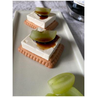 ふるさと納税 山梨県 【数量限定】濃厚で芳醇な味わい!6年熟成・山梨県産バルサミコ酢100ml×1本 |  | 02