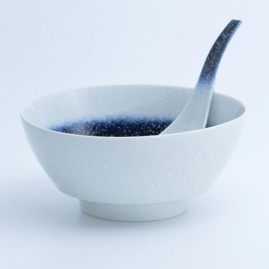 
                  【セット】有田焼【瑞峯窯】スノーブルー ラーメン鉢・レンゲ セット
                